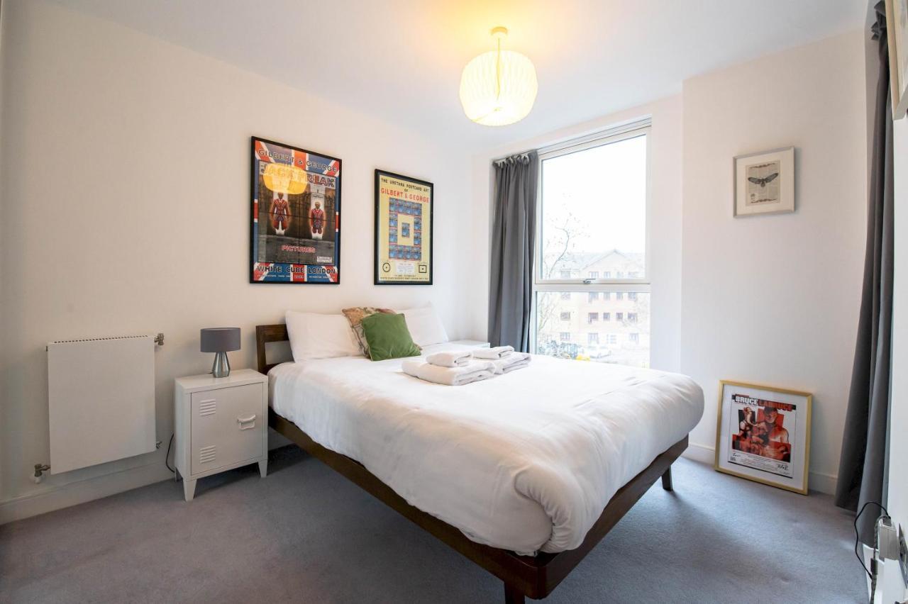 Modern, Light-filled In Trendy North * Londres