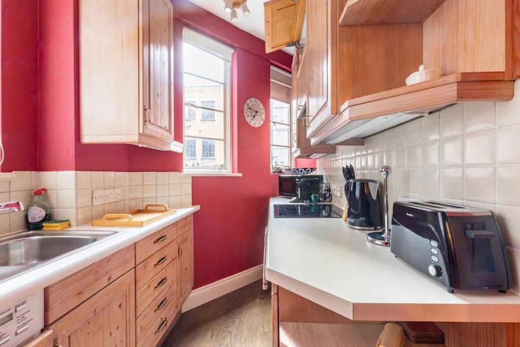 Luxurious Warm Of 70m2 On Sloane Street * Londres