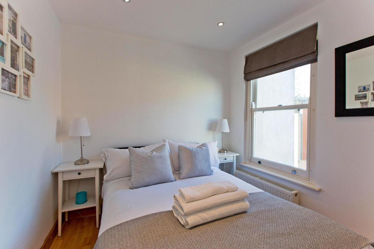 Convenient 1 Bedroom With Parking