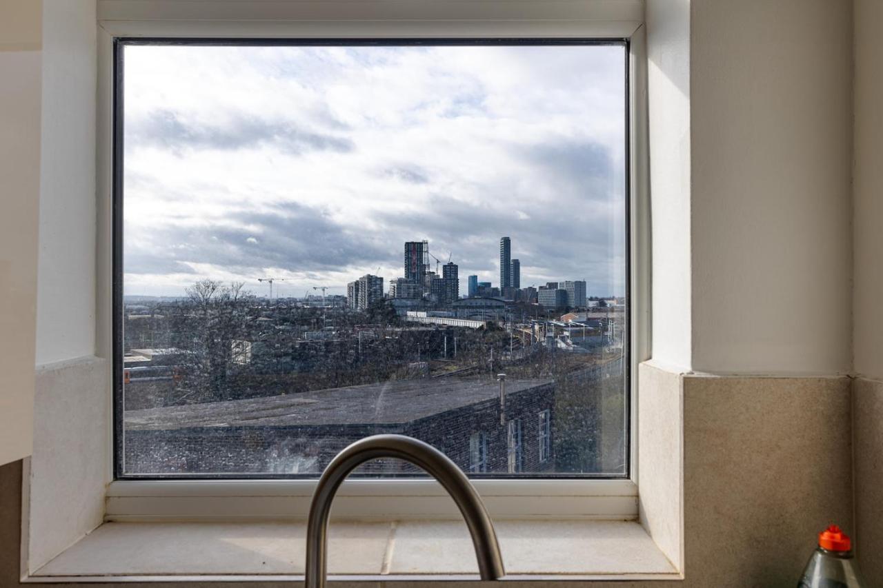 Apartamento Entire Luxurious Flat Sleeps 4 Persons Londres