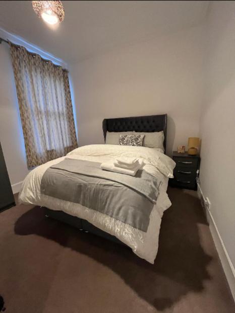 Two Bedroom In Apartment *
