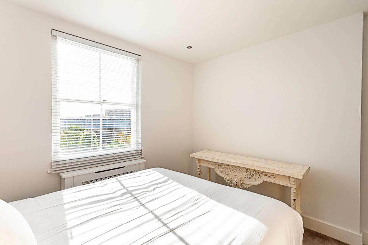 Elegant 3 Bed In Earl's Court London