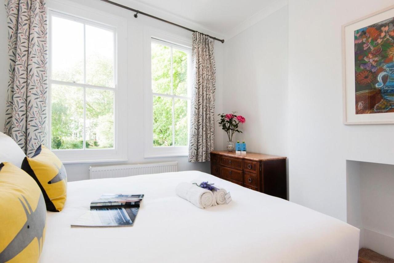 The Stunning Philbeach Garden Apartment