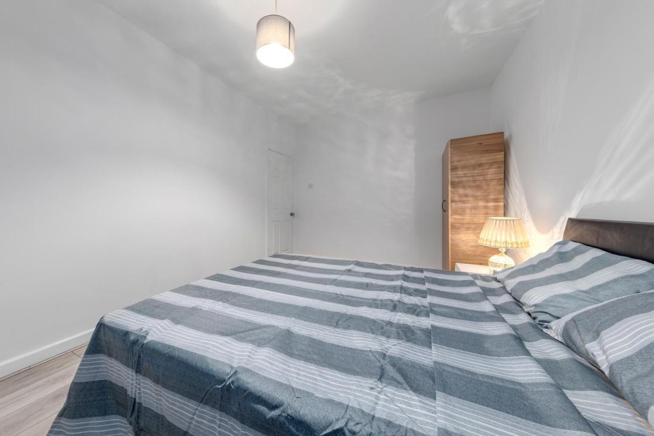 Spacious And Stylish - East Acton Apartamento Londres