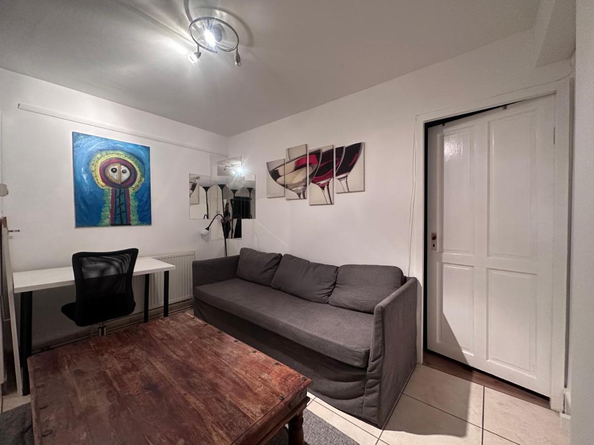 Sky View Ec1 Apartment London