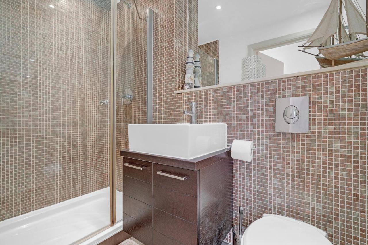 Tandy 2bed 2bath Bridge Great Location Excellent Transport Links Londres