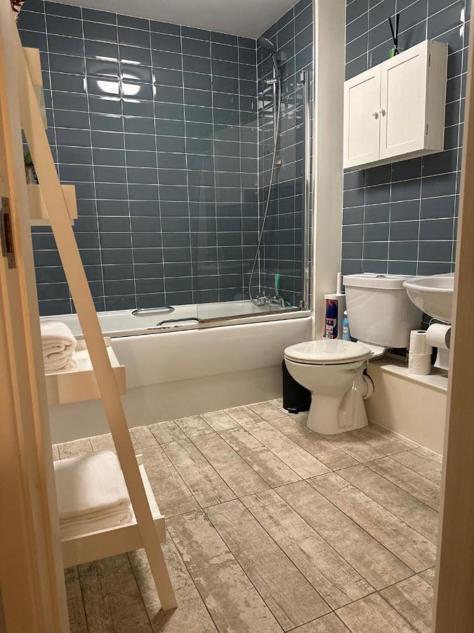 Spacious,1 Bed, Large Balcony, Parsons St Appartement