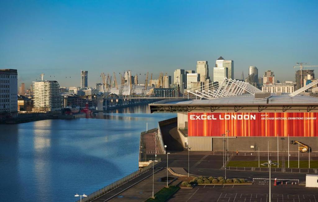 Apartamento Canning Town Modern 2 Bedroom Excel Centre, Canary Wharf, Airport Londres