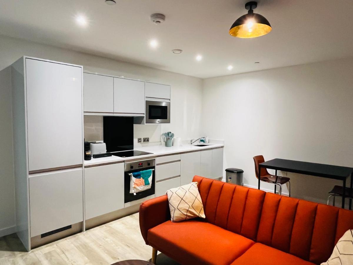 Modern Flat With A Skyline View Apartment *