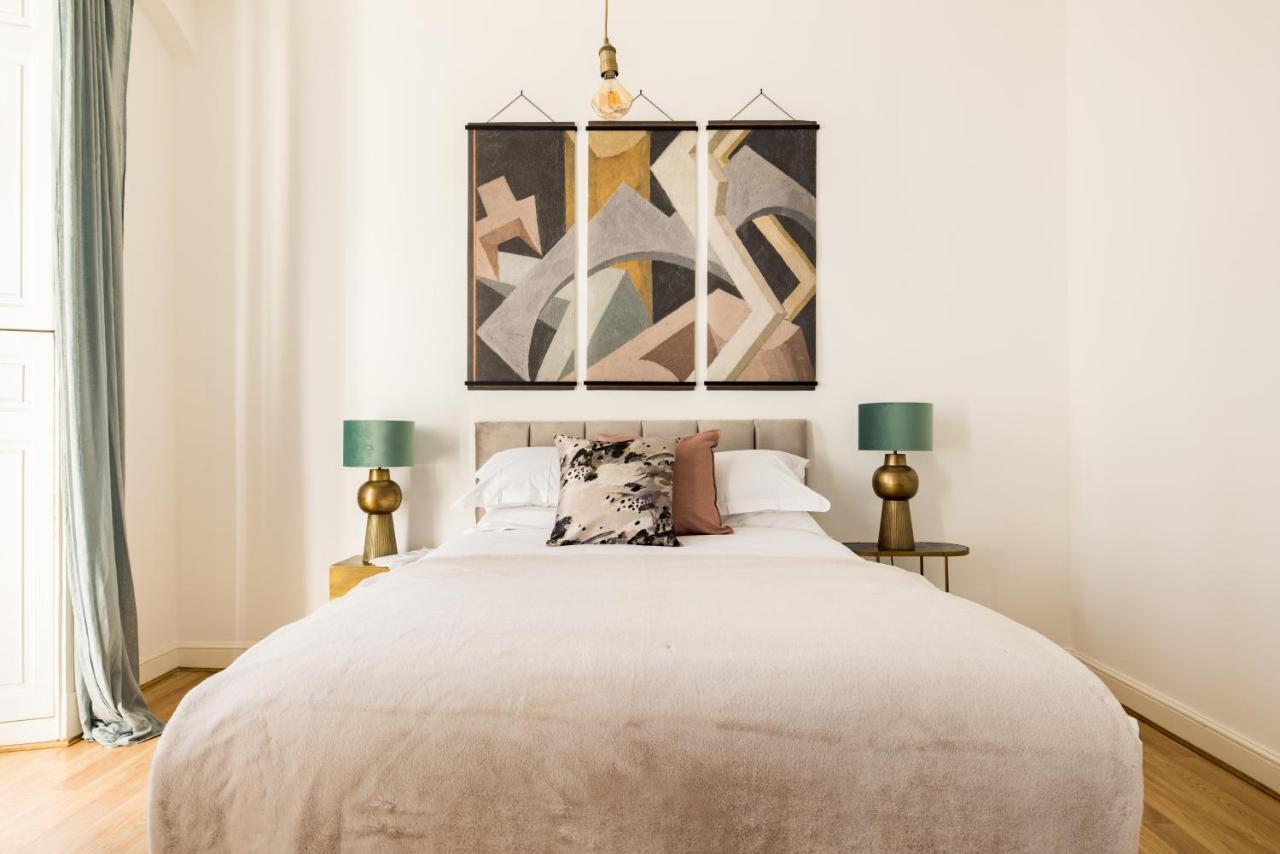 Mornington Crescent Apartment