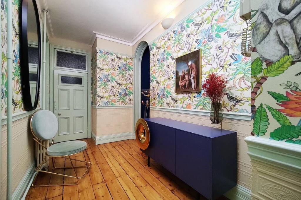 Luxury Artist In * Londen