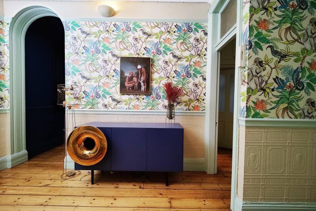 Luxury Artist In Londen