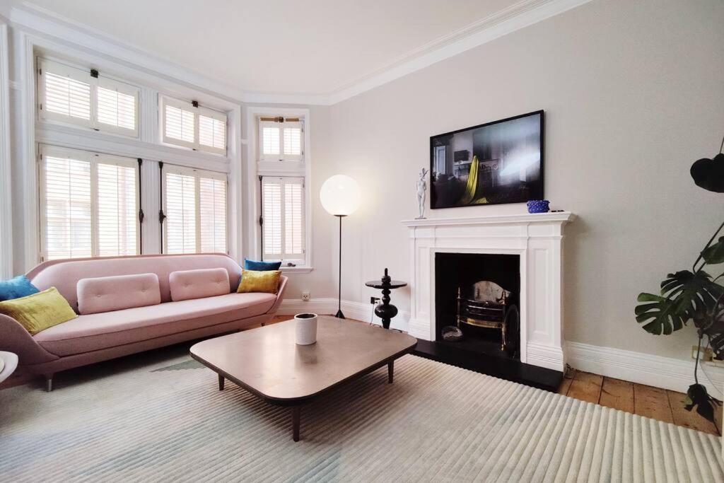 Luxury Artist In Appartement Londen