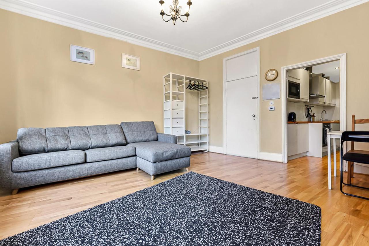 Main Street Corner Great 1bedroom Flat - Richmond Appartement Londres