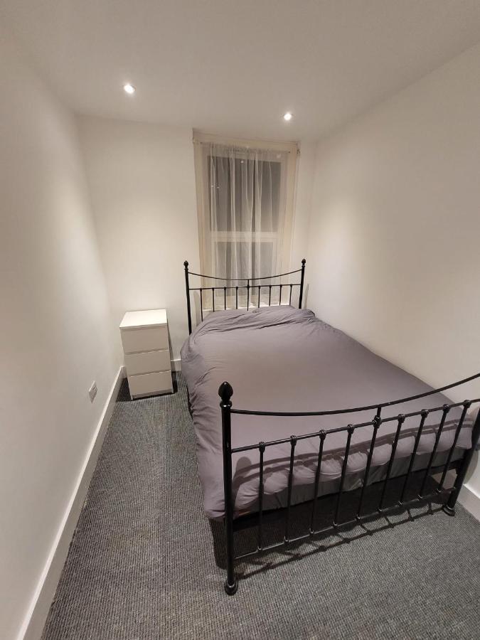 Spacious 2 Bedroom House In With Garden Сasa de vacaciones *