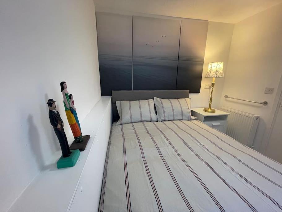 Stylish Flat Next To Tower Of And Skd Marina Apartamento *