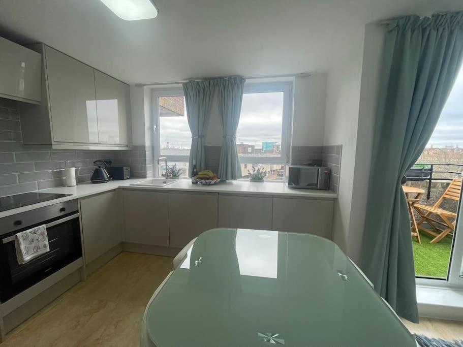 Apartamento Stylish Flat Next To Tower Of And Skd Marina Londres