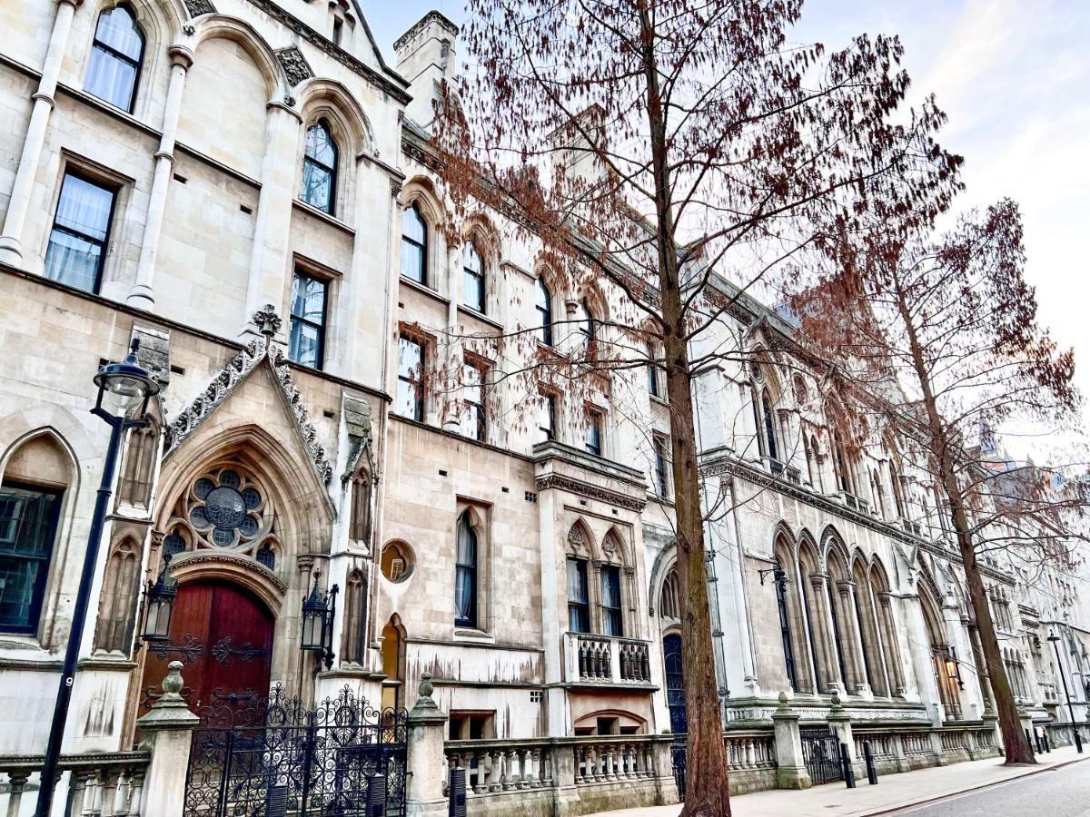 Superior Entire Between St Pauls Cathedral And Covent Garden Aparthotel London