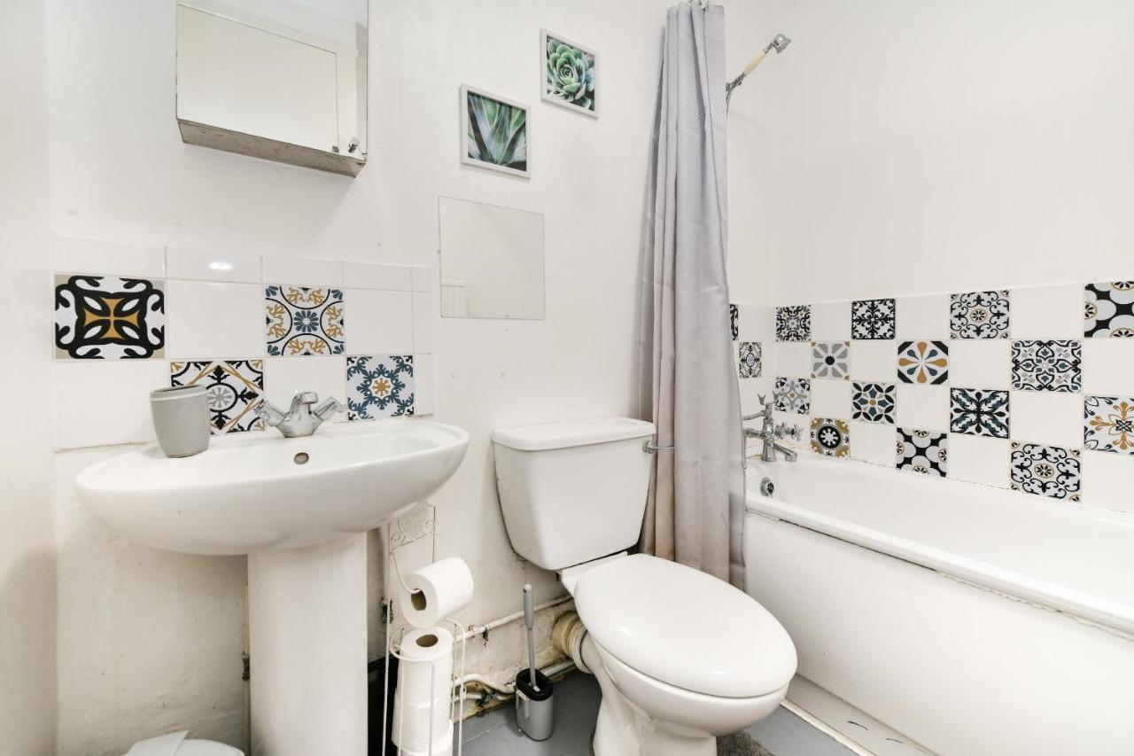 Lovely 2 -bedroom Unit In Greater Apartamento Londres