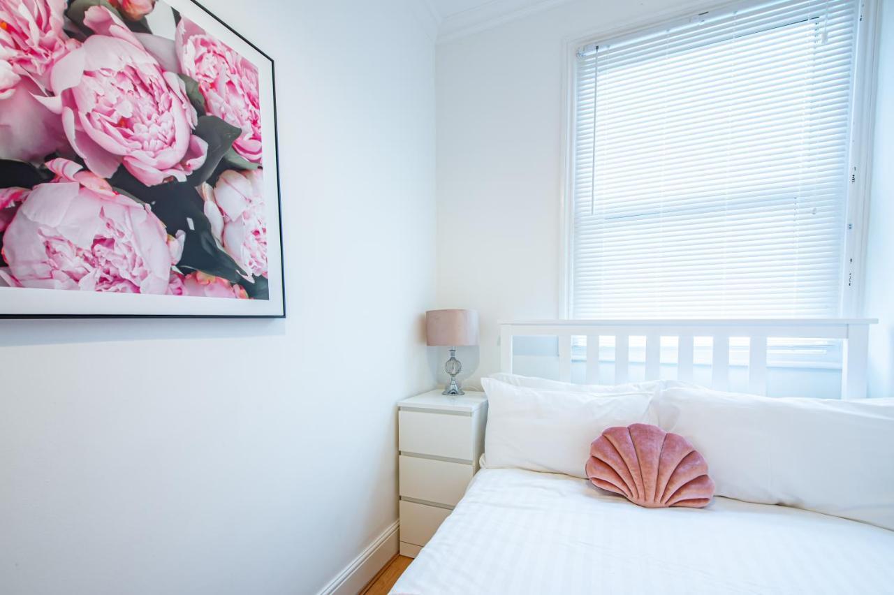 Modern Spacious 75 Londres