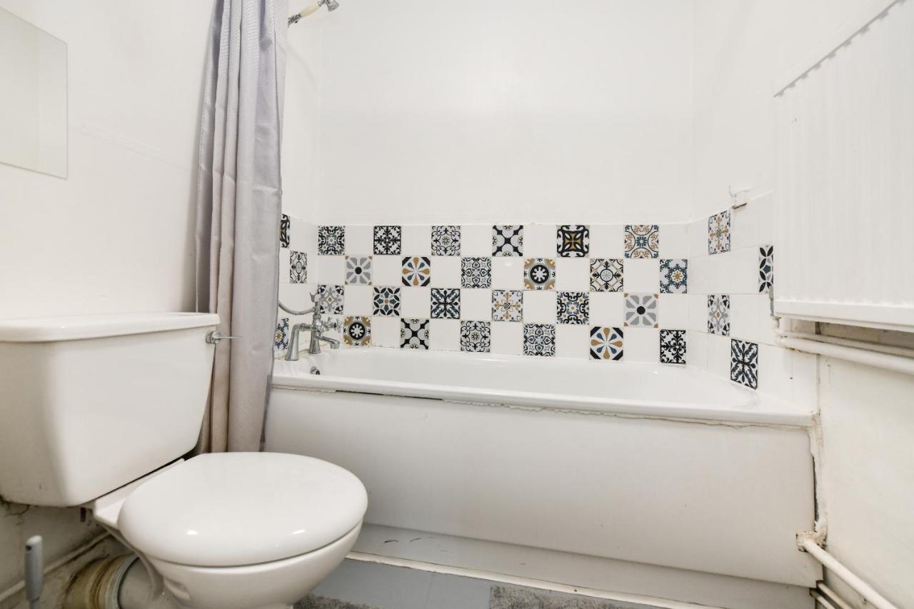 Lovely 2 -bedroom Unit In Greater *