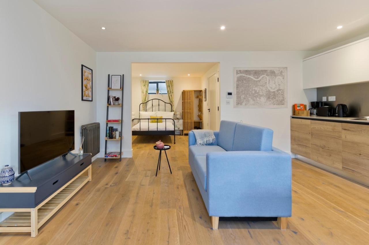 Apartment Luxury One Bedroom Greenwich Near Canary Wharf By Underthedoormat