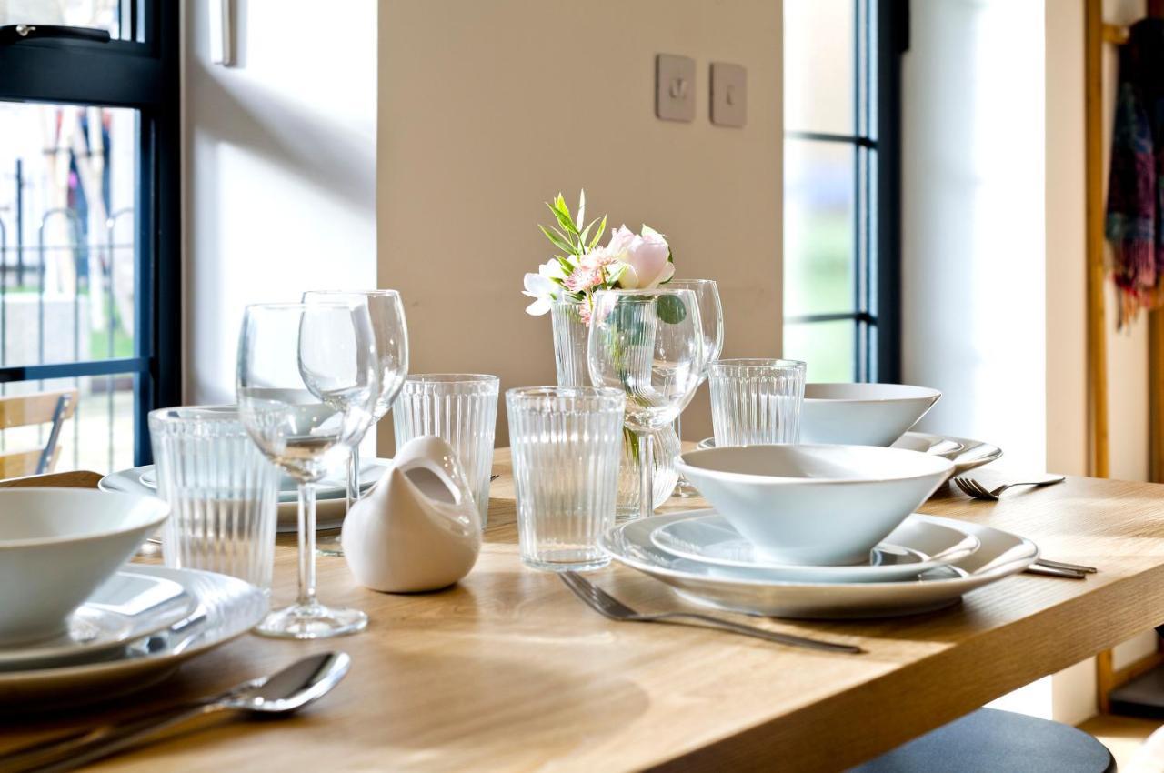 Luxury One Bedroom Greenwich Near Canary Wharf By Underthedoormat