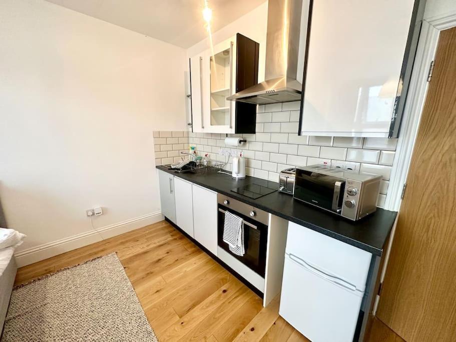 Se4, Self Contained Flat. Apartamento