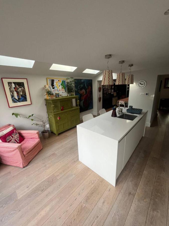 Stylish And Spacious 2 Bedroom House In Brixton Appartement Londres