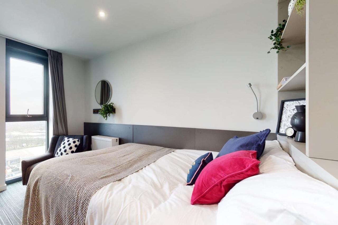 Apartamento And Ensuite Bedrooms With Shared Kitchen At Chapter Ealing Right Next To North Acton Tube Station *
