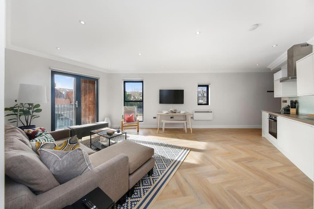 Amazing 2bed Flat 10min To Wimbledon Tennis Courts Londen