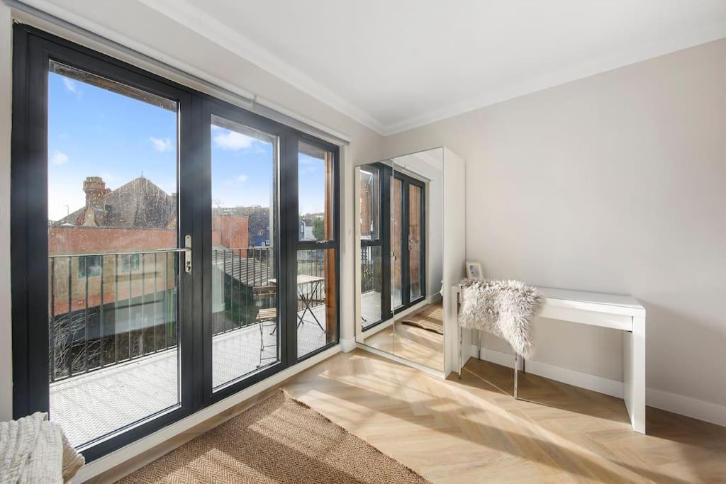 Amazing 2bed Flat 10min To Wimbledon Tennis Courts * Londen