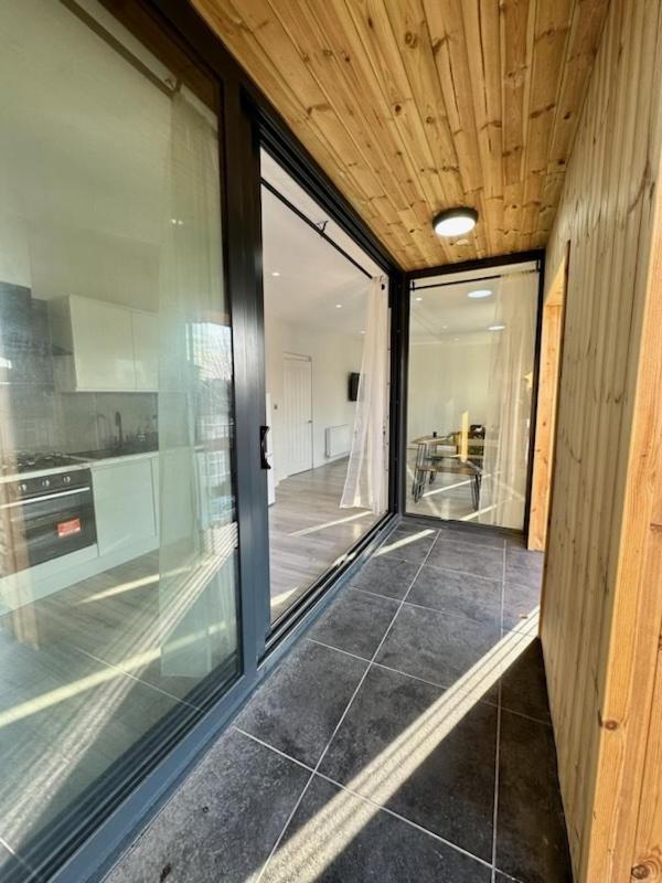 Stratford With Balcony Apartment London