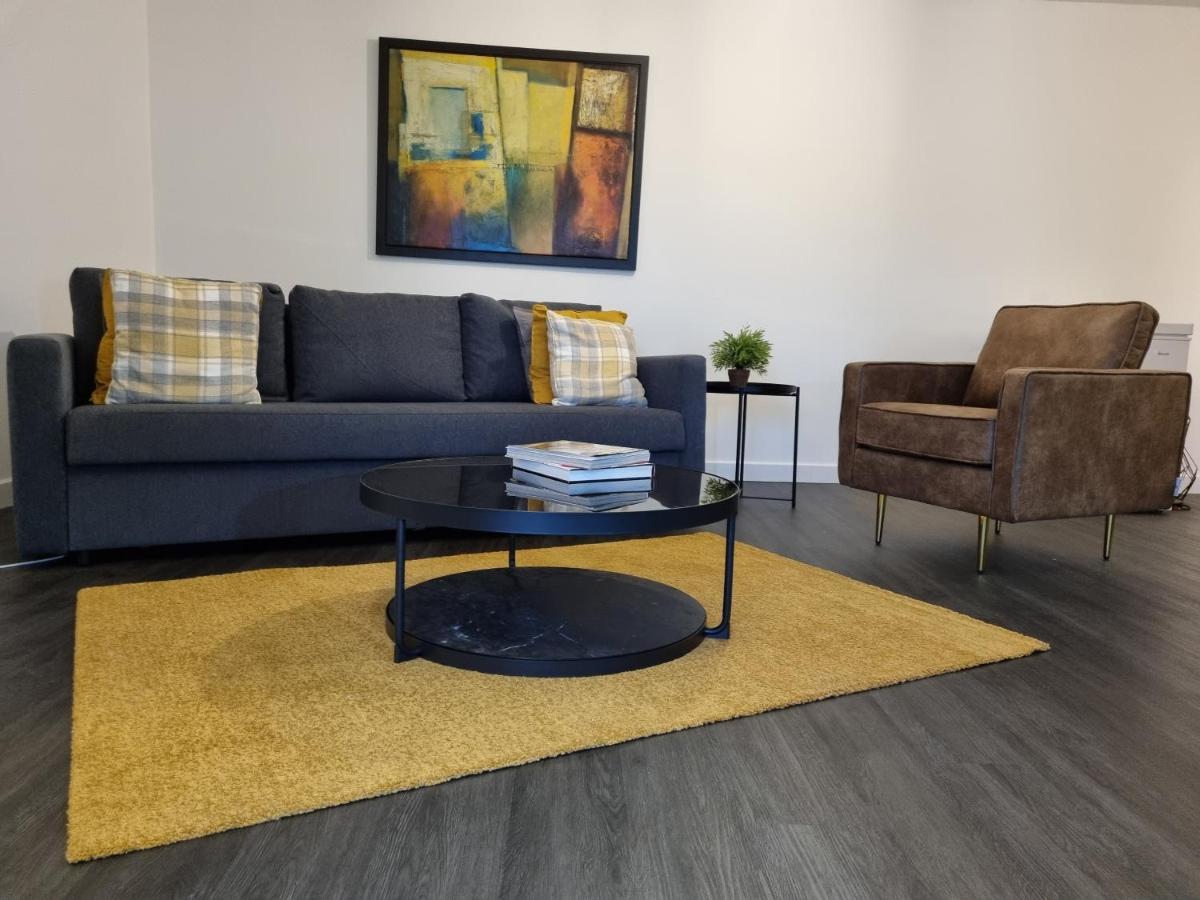 Spacious 5 Min Walk To Leytonstone Underground Station And 5 Stops To Zone 1 Apartamento
