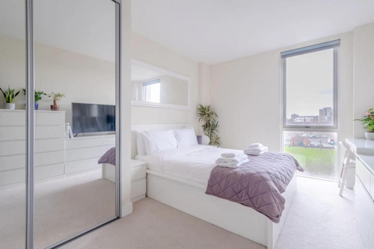 Modern 2 Bedroom Flat In Elephant And Castle Londres