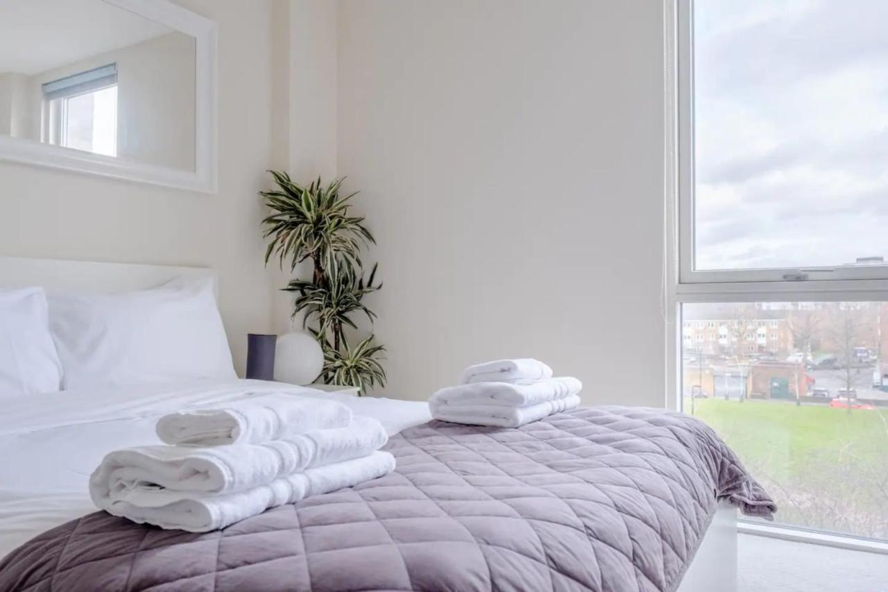 Modern 2 Bedroom Flat In Elephant And Castle Appartement *