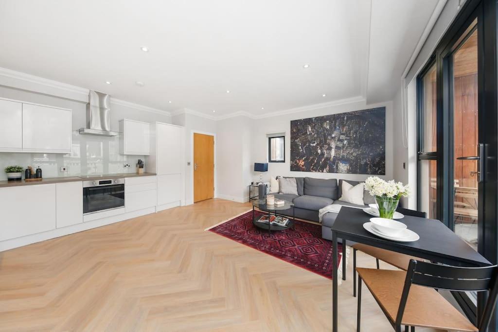 Pleasing 2bed Flat 10min To Wimbledon Tennis Court Apartment *