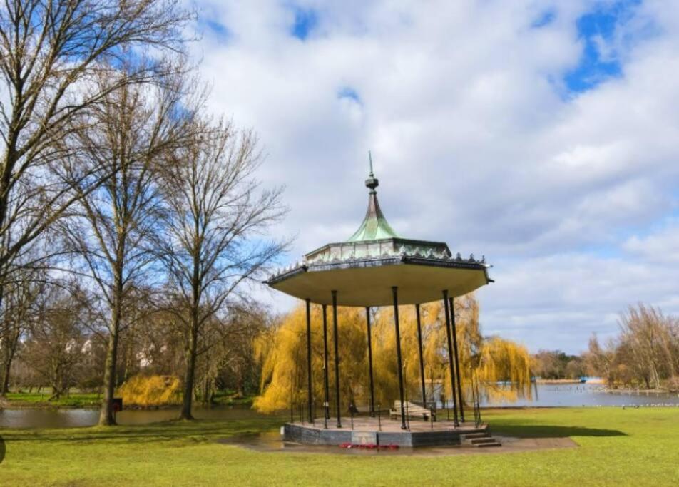 Victorian Functional 5min Walk From Tufnell Park Apartment