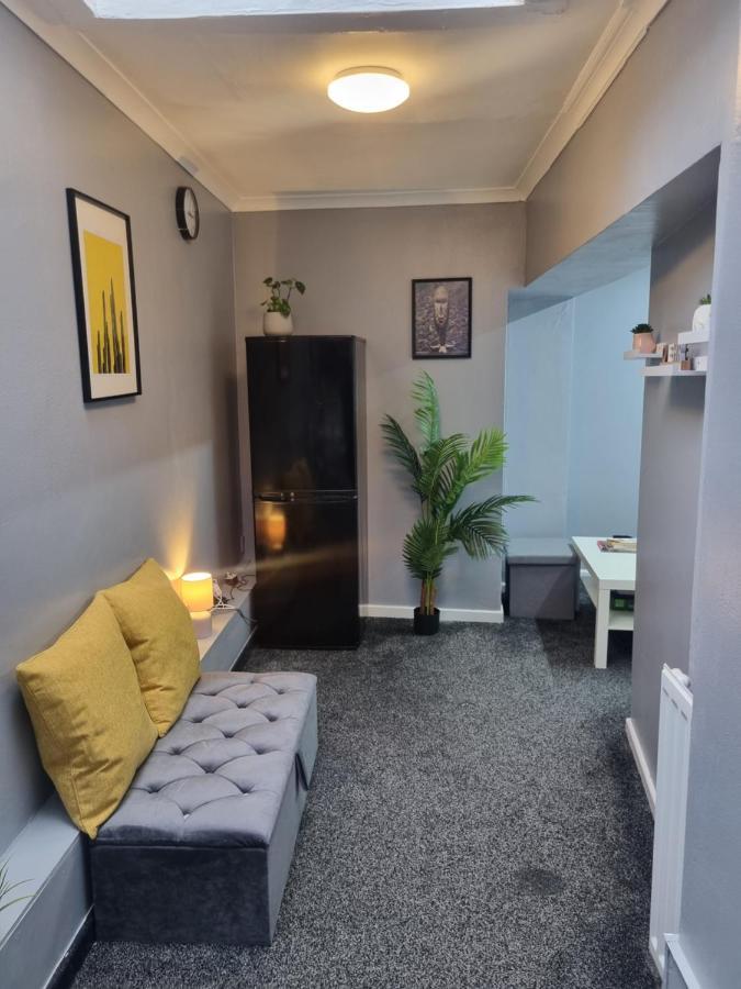 Northbridge Service Seven Sisters, Apartment
