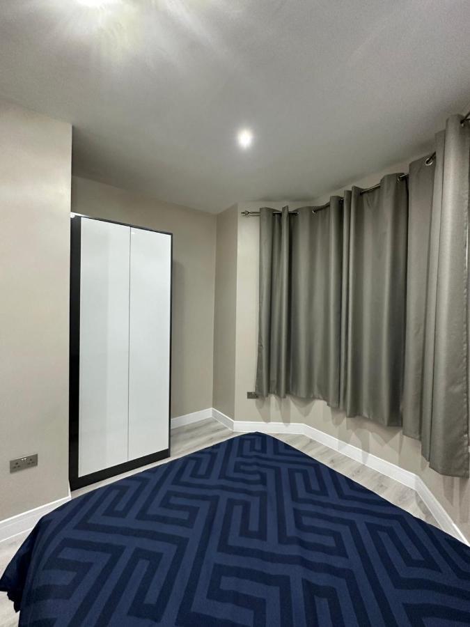 Two Bedrooms Londres