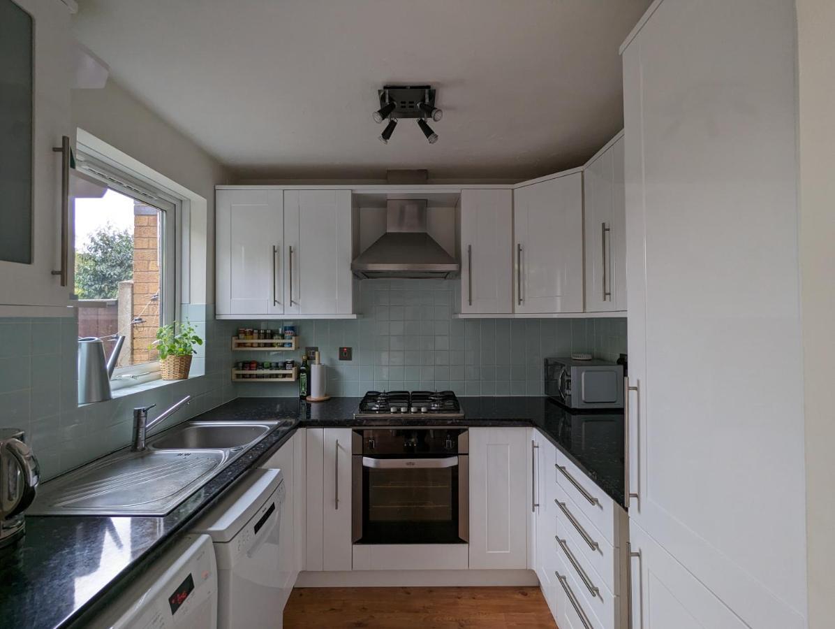 Cosy House With A Garden Vakantiehuis