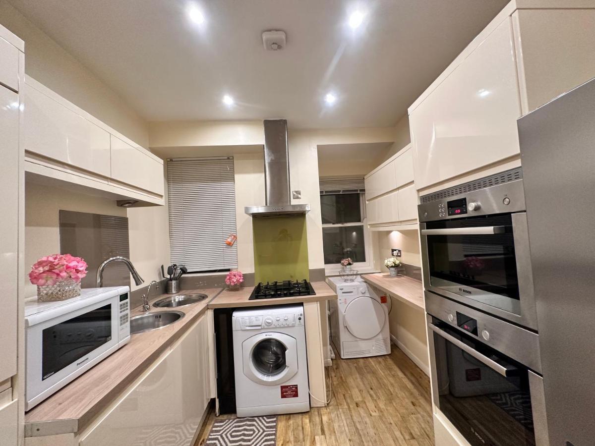 Central 5-bedroom, 4 Baths Lovely In Marylebone