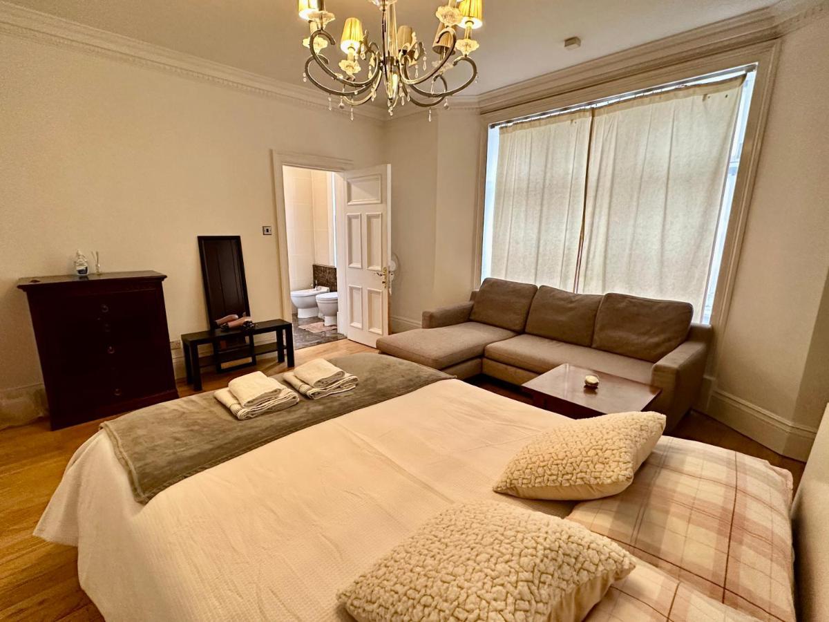 Hospedagem domiciliar En & Private Bathroom, In Marylebone, Paddington #room Name Is Paris# Londres