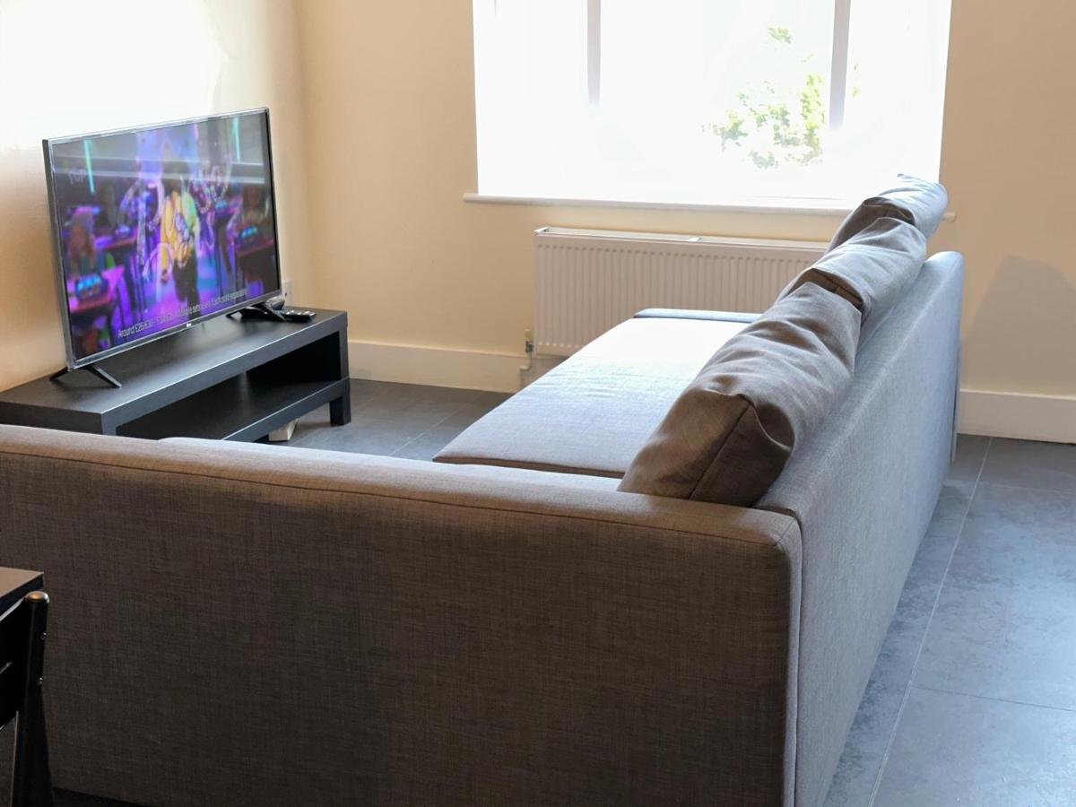 Cosy Home, 10min Drv From Canary Wharf & Stratford Londres