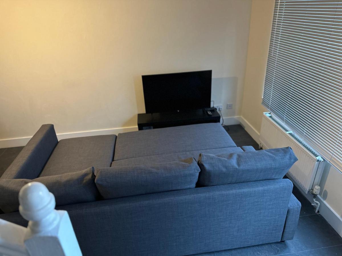 Apartamento Cosy Home, 10min Drv From Canary Wharf & Stratford