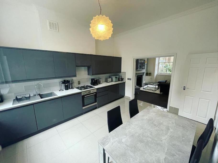 Luxury 2 Bed Flat In Inslington Londres