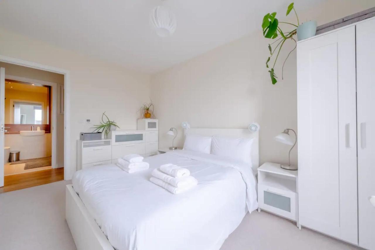 Modern 2 Bedroom Flat In Elephant And Castle * Londres