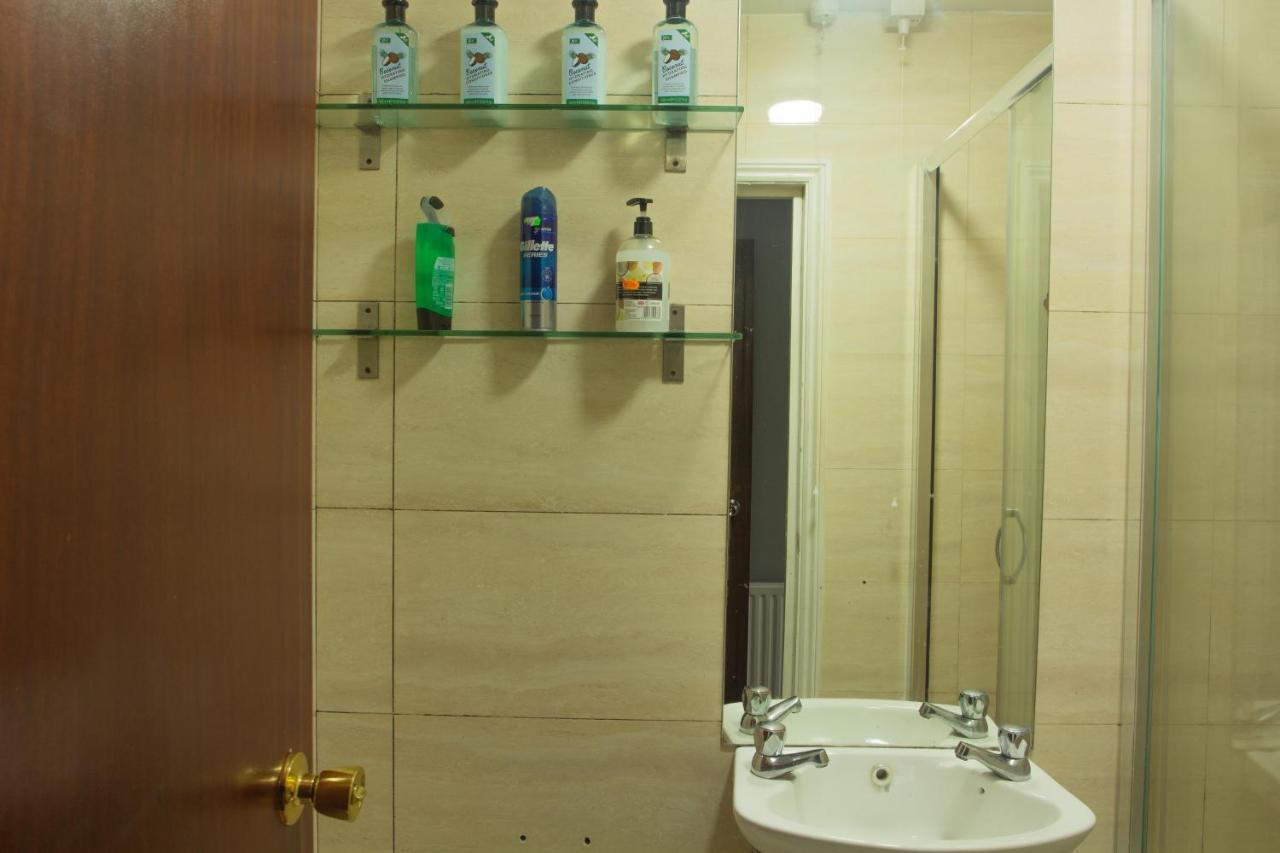 Apartment Northbridge Service Seven Sisters, London