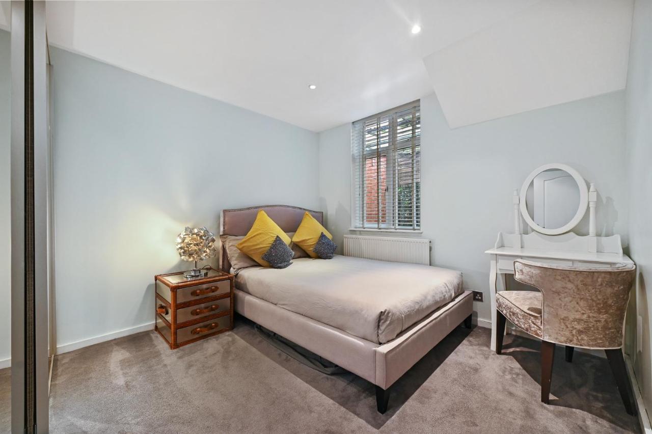 Hampstead Opulence - Luxurious Split Level Londres