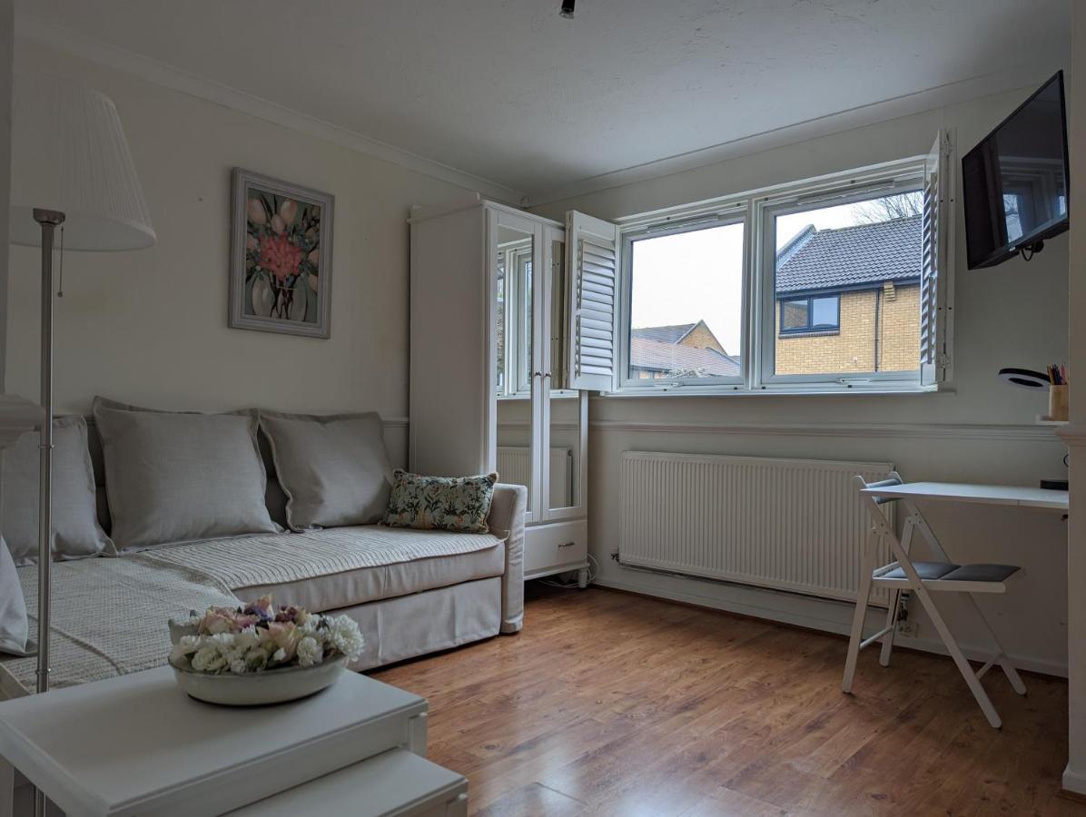 Cosy House With A Garden Casa de férias Londres